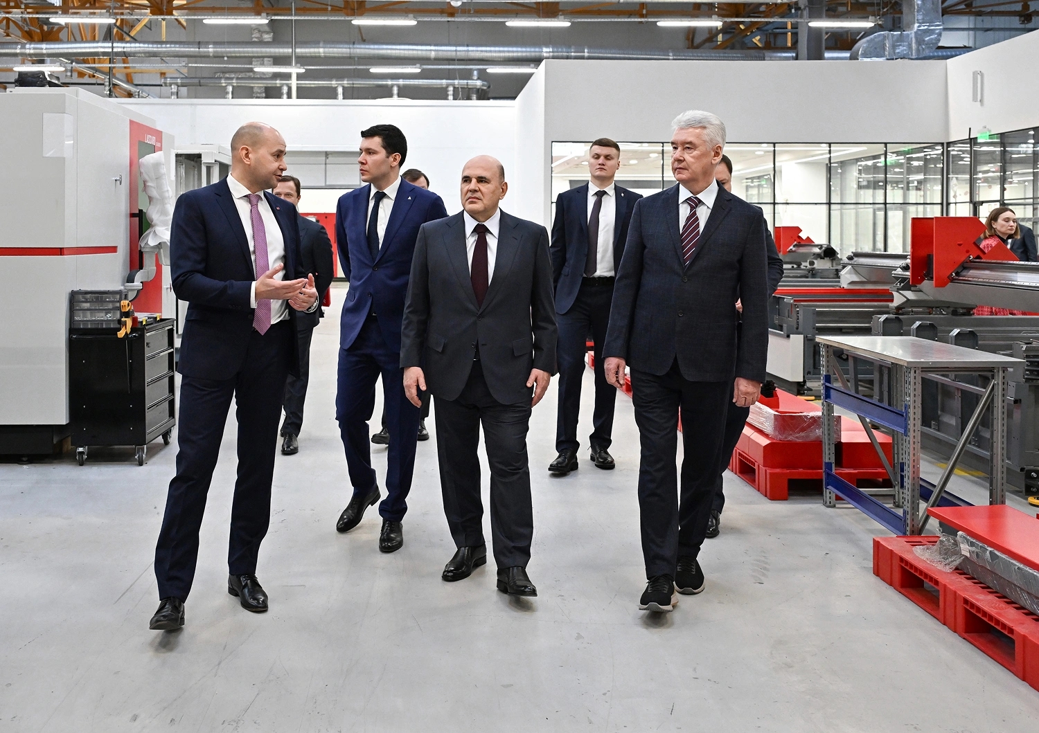 Мишустин, Алиханов и Собянин в гостях у ЛАССАРД